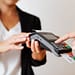 Cada tarjeta de crédito tiene diferentes condiciones dependiendo del banco con el que la tramites / imagen: pexels.com