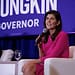 Mientras que el exvicepresidente estadounidense Mike Pence y la exembajadora de Estados Unidos ante las Naciones Unidas Nikki Haley defendieron el apoyo de Estados Unidos a Ucrania en la guerra de agresión de Rusia, el gobernador de Florida Ron DeSantis y el empresario Vivek Ramaswamy se mostraron escépticos. Foto: Wikimedia.