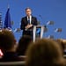 Los líderes europeos saben que Donald Trump tiene sólidas posibilidades de ganar las elecciones presidenciales estadounidenses de noviembre, y que una restauración de Trump arrojaría dudas sobre el compromiso duradero del principal contribuyente de la OTAN. Foto: Wikimedia.