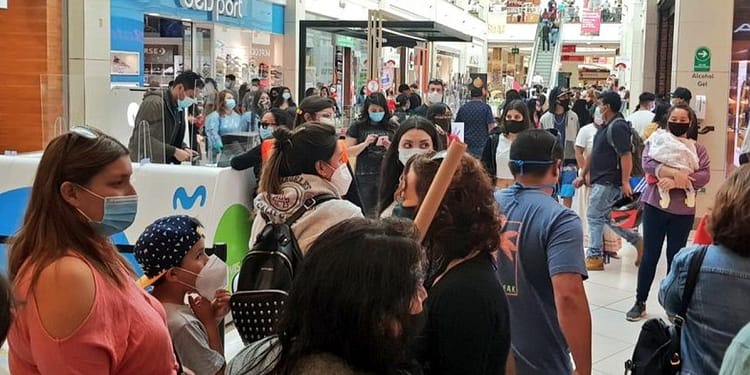 Crece-afluencia-personas-centros-comerciales-México-contagios-Covid-también
