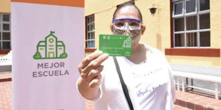 La escuela es nuestra