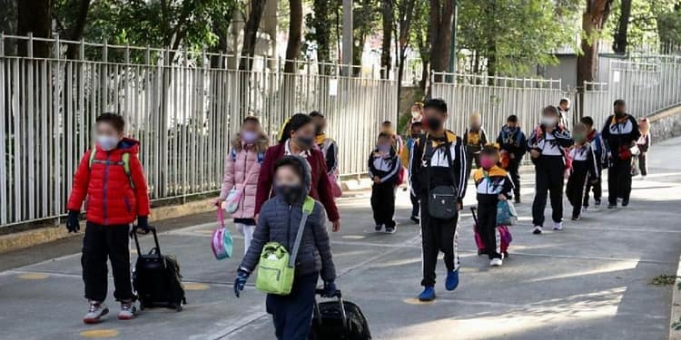 A pesar del repunte en el número de casos Covid-19 la CDMX regresa a clases presenciales | Foto: Twitter SEP