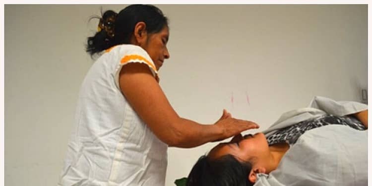 Algunas personas acuden con curanderos antes que con un médico. Foto: Secretaría de Pueblos y Barrios Originarios y Comunidades Indígenas Residentes
