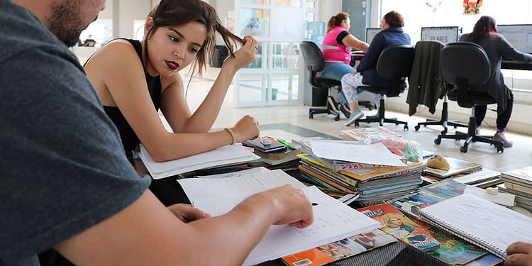 Los cursos en distintas sedes PILARES son de preparación al examen de prepa y universidad | Foto: PILARES