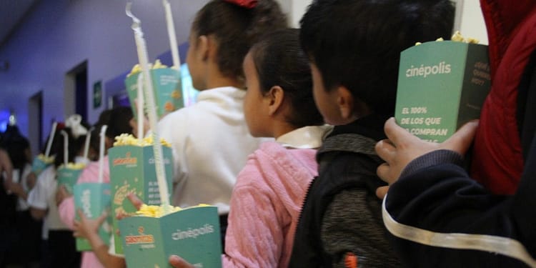 Las salas de cine para niños tienen toboganes, albercas de pelotas y en algunas zonas la entrada es gratis los domingos | Foto: DIF Sinaloa