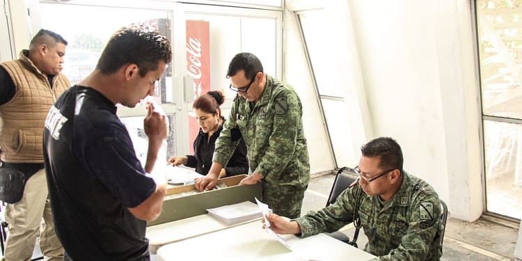 La cartilla es un documento de identificación militar expedida a los mexicanos | Foto: Ayuntamiento de Lerdo