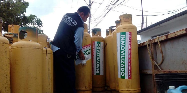 Si quieres conocer a detalle de cuánto es tu consumo y si está pasando algo irregular con él puedes instalar un gasómetro en tu tanque Foto: Twitter PROFECO