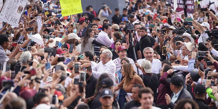 AMLO recordó que en septiembre de 2024 se retirará de la vida política al terminar su mandato Foto: AMLO
