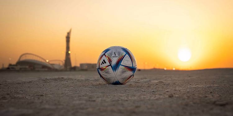 Si el futuro de la economía global es muy diferente al de los últimos 20 o 30 años, esto se reflejará en la toma de decisiones de la FIFA para elegir a las sedes | Foto: Project Syndicate