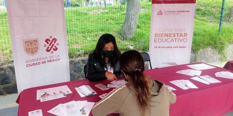 Promotores programas sociales cdmx