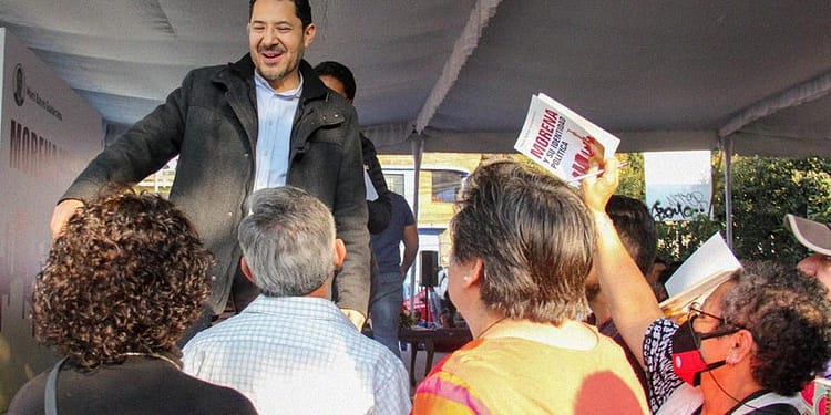 Martí Batres Hace campaña anticipada con sus libros portada