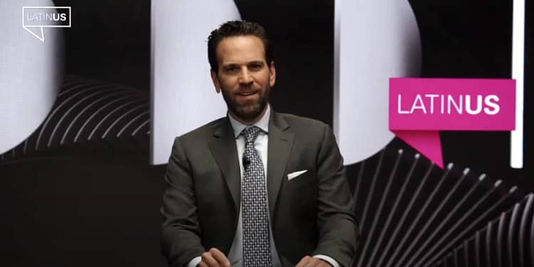 loret-en-latinus-donde-ver-programa