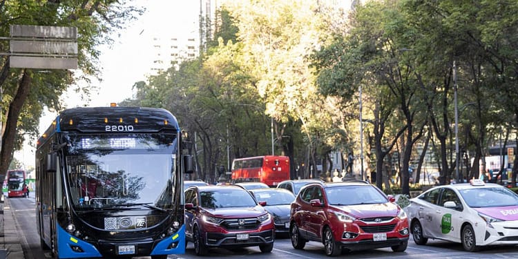 Hoy no circula 7 de marzo 2023