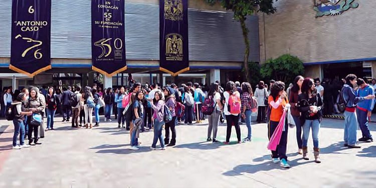 Cuántos aciertos necesito para entrar a Prepa 6 UNAM 2023 portada