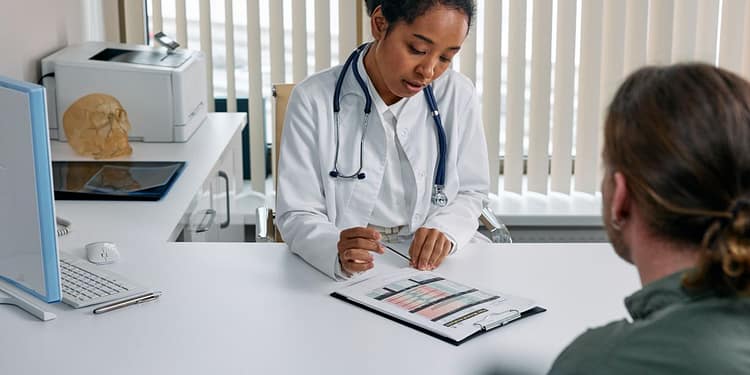 Como parte del programa integral de salud de la CDMX, se aplican pruebas rápidas gratuitas de VIH en diferentes instituciones / imagen: pexels.com