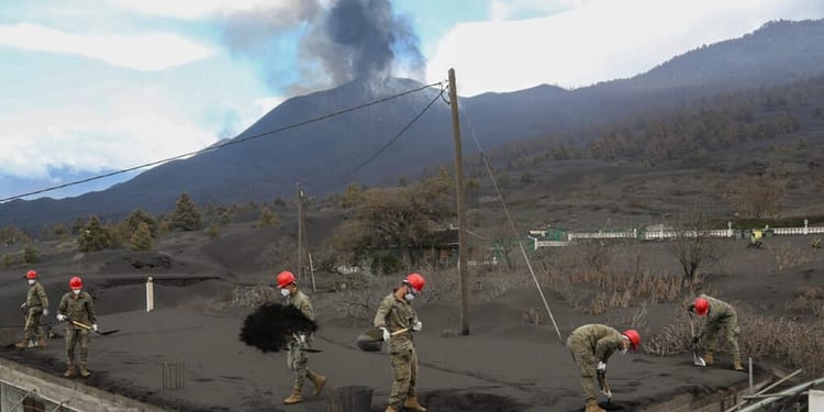 La ceniza del volcán hace daño
