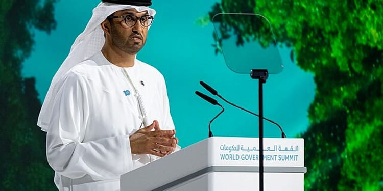 Más allá de las habituales recriminaciones sobre financiación, la elección de Sultan Al Jaber -director ejecutivo de la Abu Dhabi National Oil Company (ADNOC)- como presidente de la próxima Conferencia de las Naciones Unidas sobre el Cambio Climático (COP28) en los Emiratos Árabes Unidos ha alimentado una considerable controversia. Foto: Wikimedia.