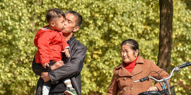 La escasez de jóvenes y la mayor dependencia de la censura estricta y la represión harán que China pierda dinamismo. Foto: Pixabay.