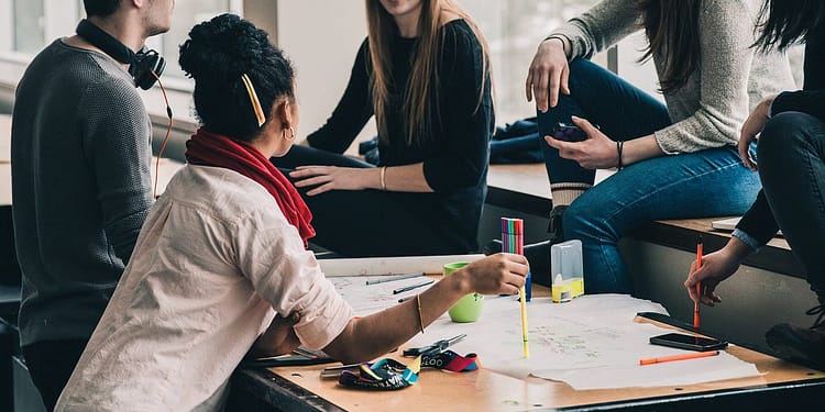 El gobierno de Biden creó el plan de Ahorro para una Educación Valiosa (Saving on a Valuable Education, SAVE), un IDR aún mayor y más generoso que las opciones existentes. Foto: Pixabay.
