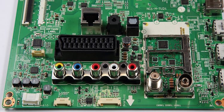 Según la Casa Blanca, La Ley de CHIPS  estimulará  la producción nacional de semiconductores y creará «decenas de miles de puestos de trabajo bien remunerados en el área de la construcción sindicalizada y varios miles más de empleos fabriles cualificados». Foto: Pixabay.