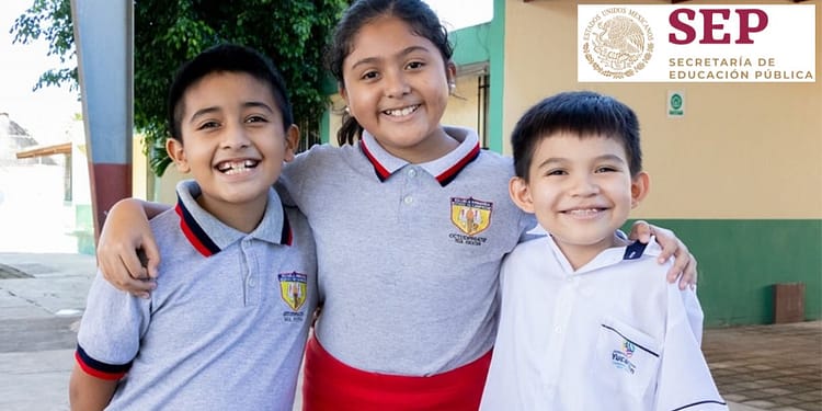 lunes 18 de septiembre hay clases