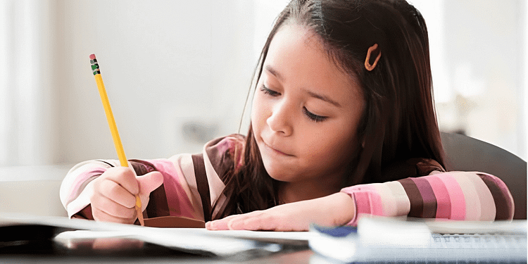 hay clases lunes 2 de octubre 2023