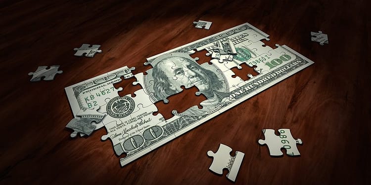 A falta de grandes trastornos económicos o de un reajuste geopolítico, la hegemonía mundial del dólar seguirá creando las condiciones para su propia persistencia. Foto: Pixabay.