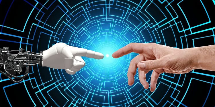 Existe un fuerte consenso en que los algoritmos de IA son cada vez más capaces de realizar más tareas mucho mejor que los humanos. Foto: Pixabay.