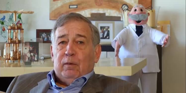 Dr. Simi donación Acapulco huracán Otis Guerrero
