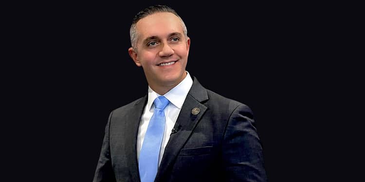 Quién es Adrián Rubalcava