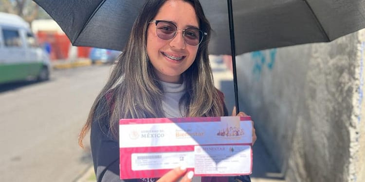 Becas Benito Juárez 2024 estatus