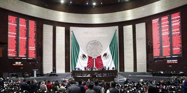 por que los politicos ganan tanto dinero 1
