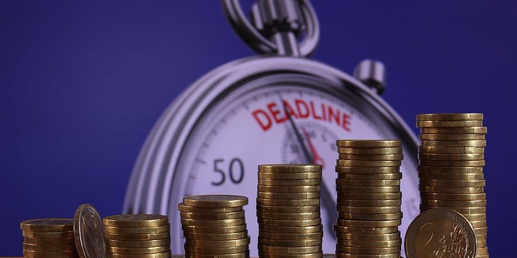 Acontecimientos de los últimos años han dejado a muchas economías en desarrollo luchando por pagar sus deudas. Foto: Pixabay.