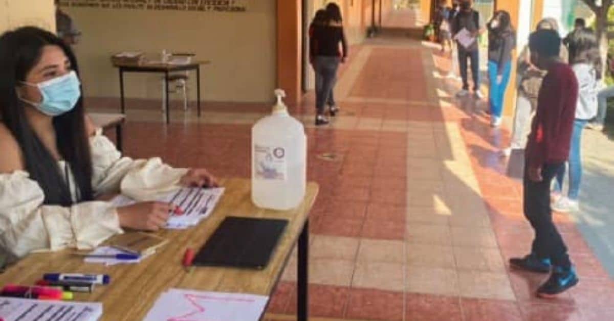 estaciones de trabajo beca Benito Juárez 2022