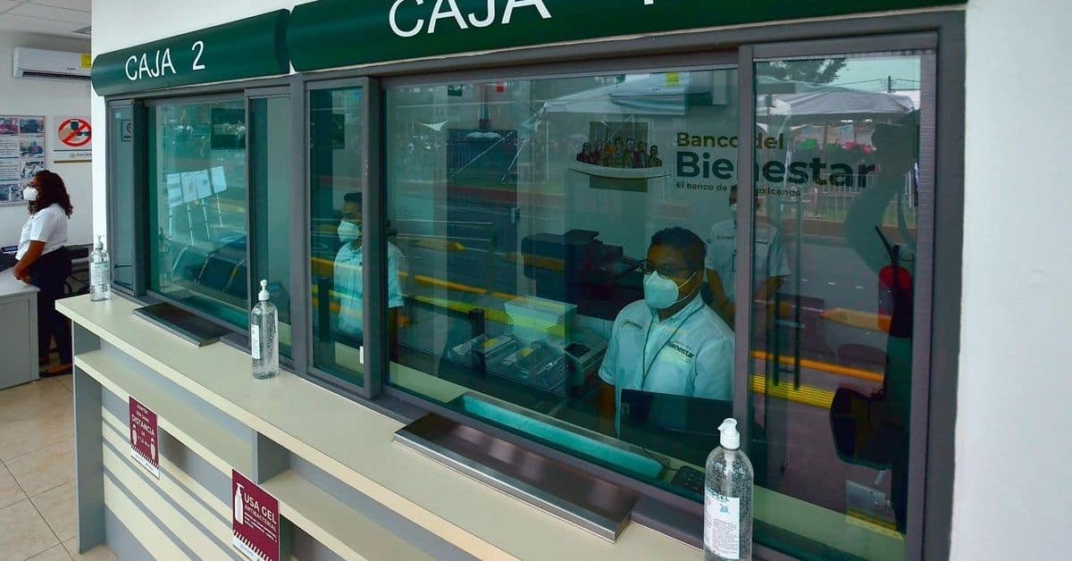 abrirán los bancos el 15 de septiembre 2023