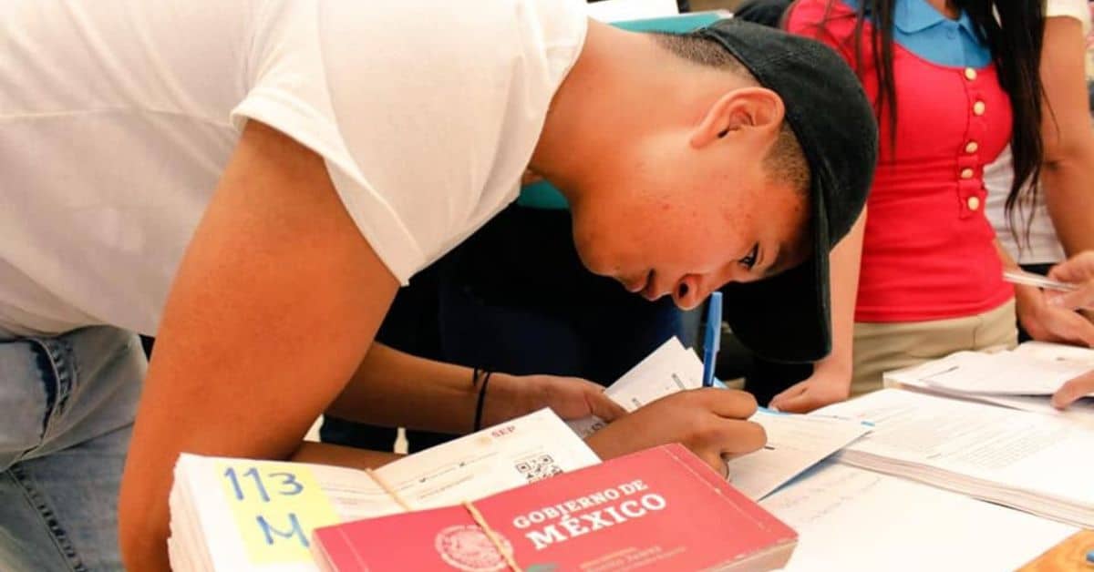 saldo becas Benito Juárez 2022