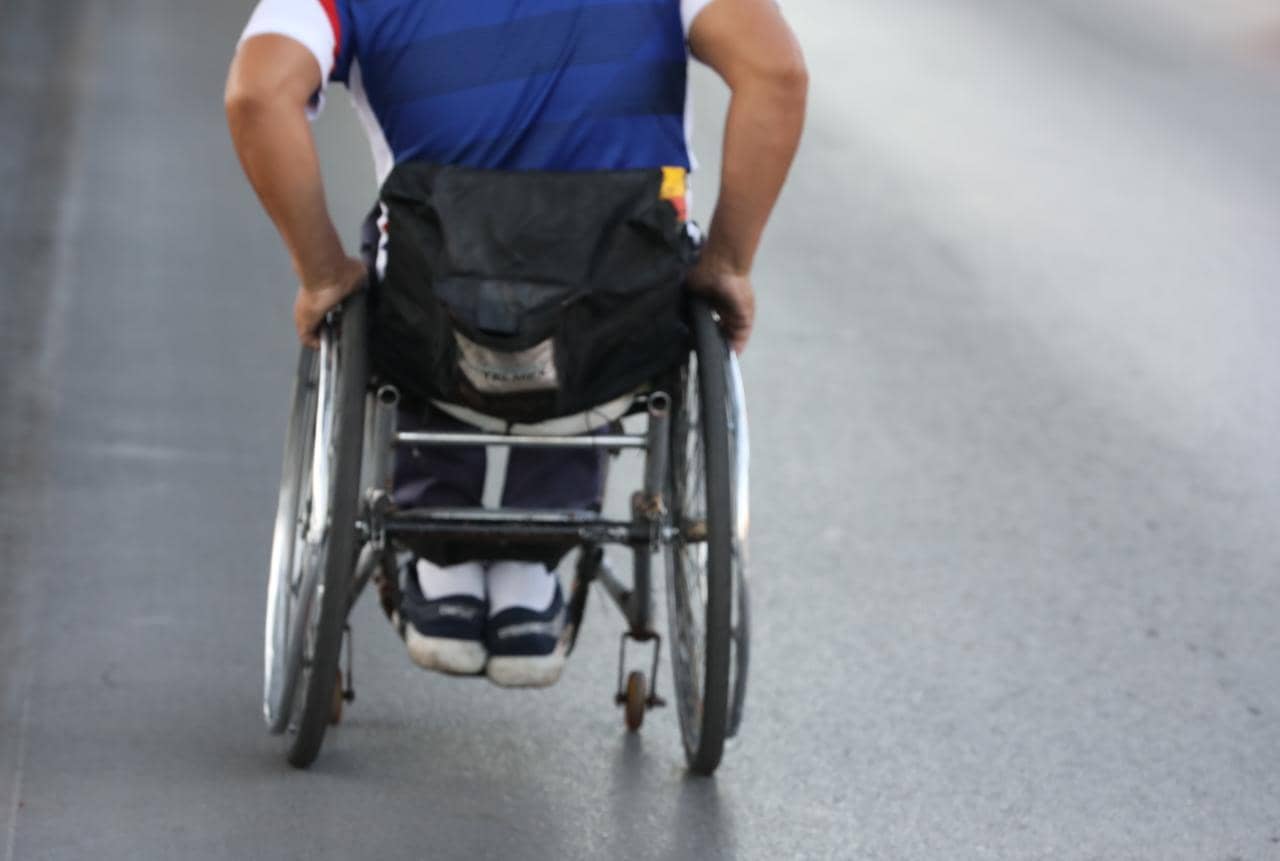 Persona en silla de ruedas Por Ana Luisa Hernández Casas
