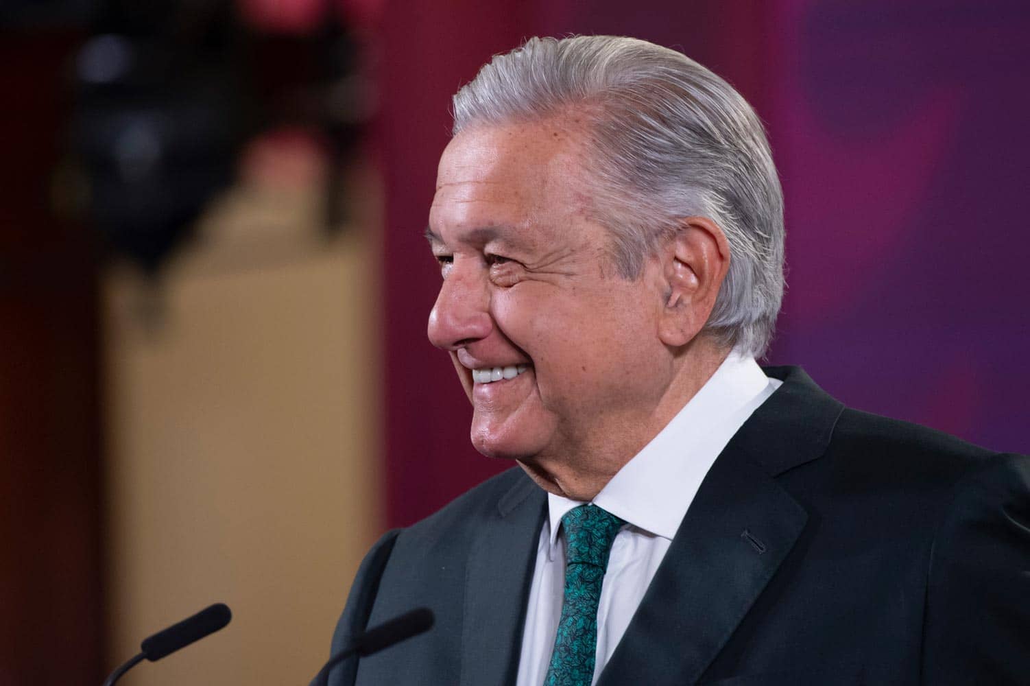 AMLO culpó a la UNAM por no emitir un pronunciamiento sobre el título de la ministra | Foto: AMLO