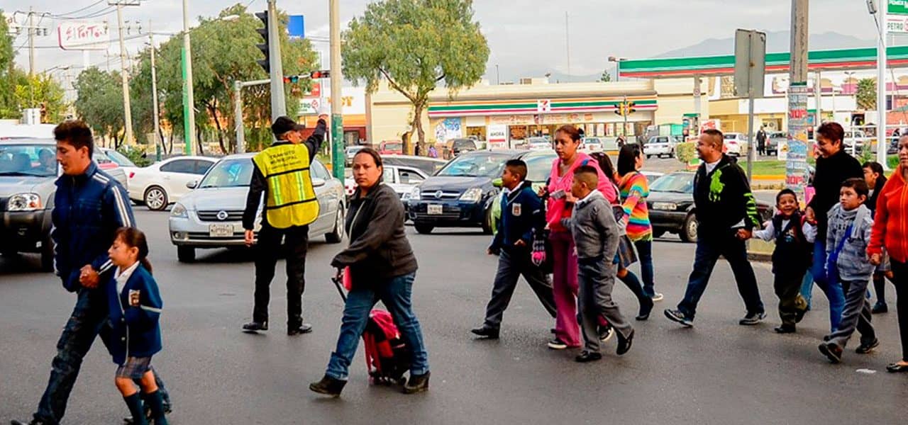Usa tu claxon únicamente prevenir algún accidente que afecte a peatones o automovilistas. FOTO: ssc.cdmx.gob.mx