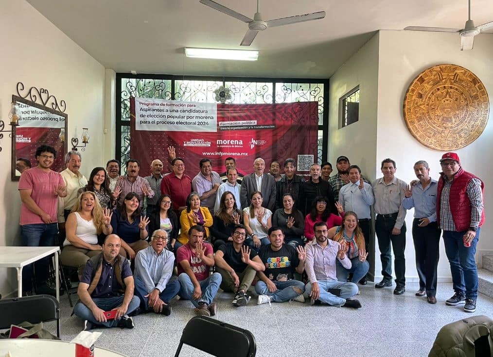 Para que tengan memoria. Morena dará clases de historia a jóvenes en plazas públicas 87