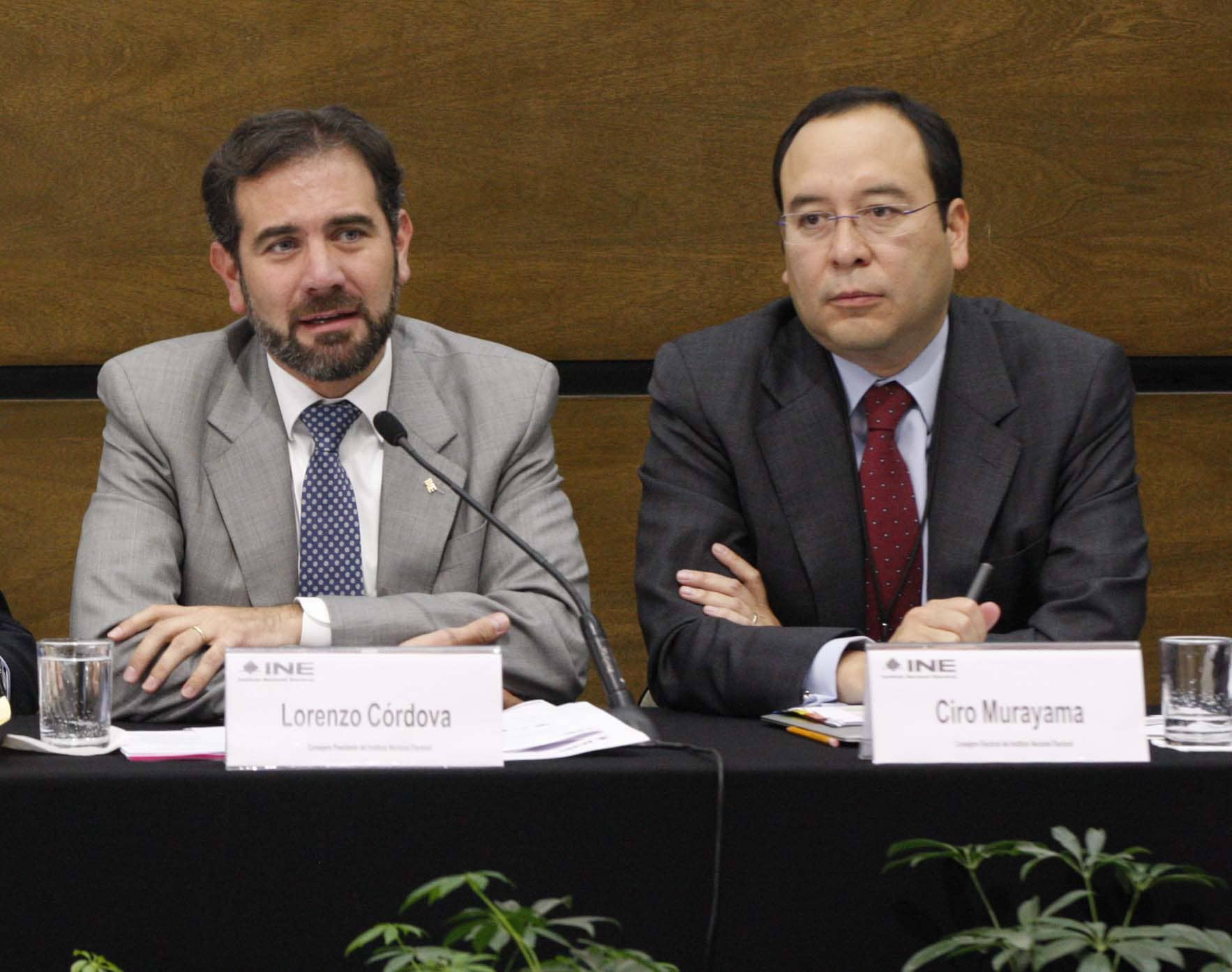 Lorenzo Córdova y Ciro Murayama Foto: INE