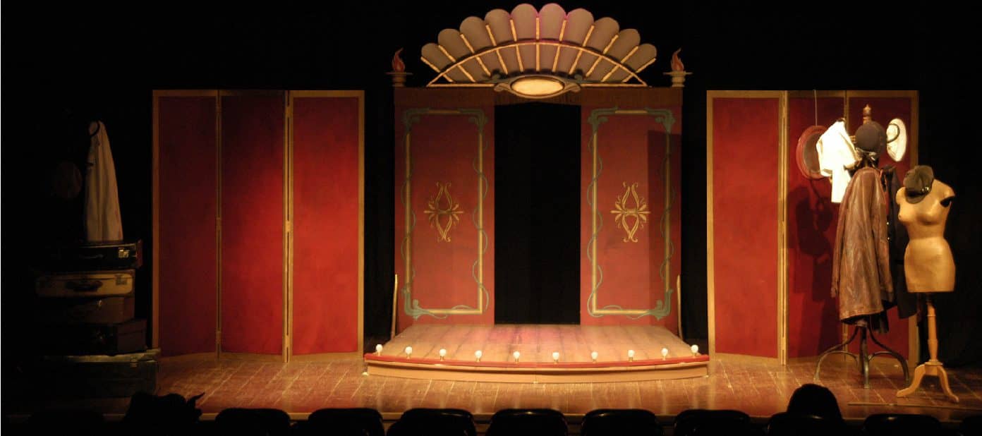 El Conalep ofrece la carrera técnica en Escenotécnia, con la cual los estudiantes pueden conocer el trabajo teatral y cinematográfico. FOTO: conalep.edu.mx