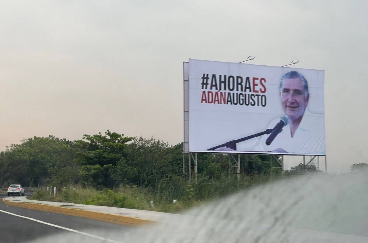 Adán Augusto López se promociona en espectaculares rumbo a 2024 4