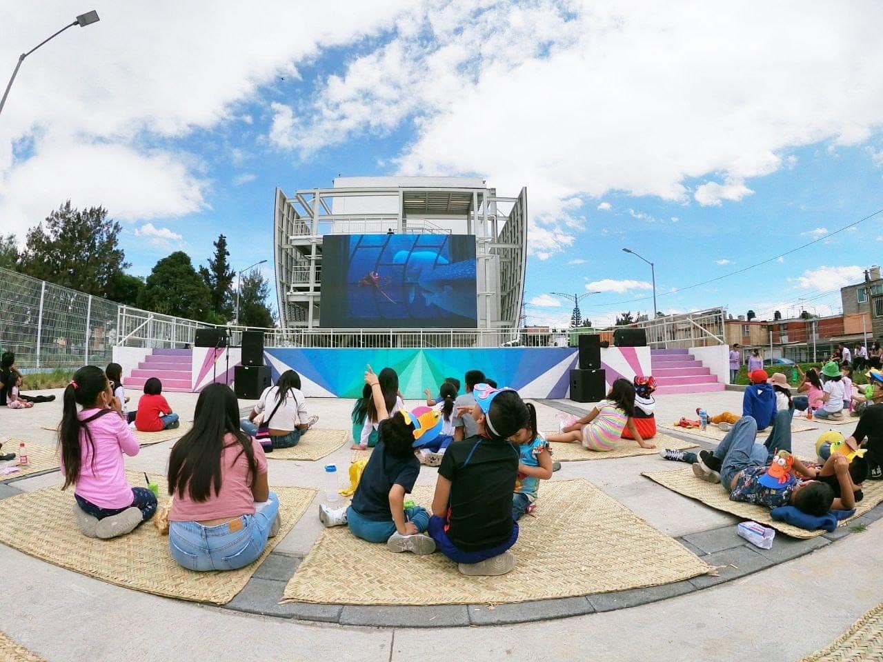 Entre algunas de sus actividades, tendrá proyección de cine y la cartelera puede ser consultada en su sitio oficial. FOTO: Twitter @TurismoCDMX