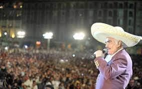Vicente Fernández en el Zócalo 2009, Foto: Facebook
