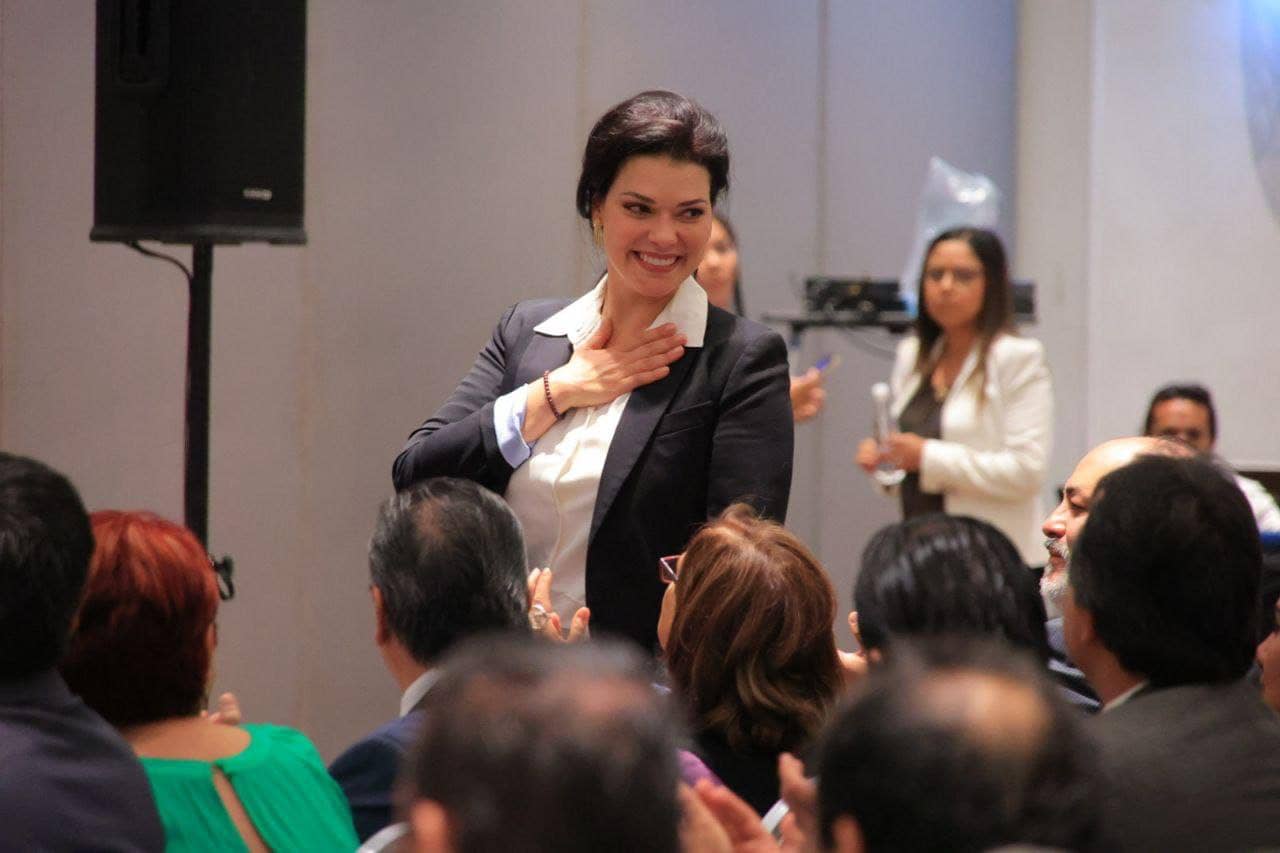 quien es rosalinda bueso esposa de Marcelo Ebrard honduras edad hijos portada 4