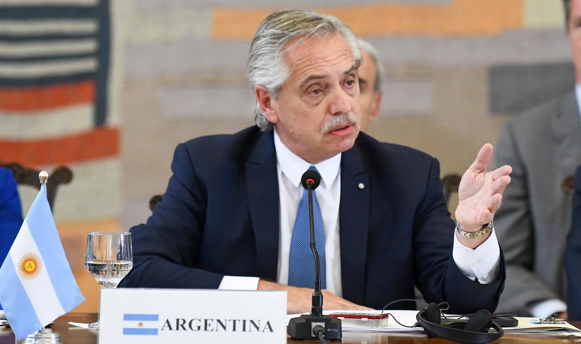 pesos argentinos no aceptan portada 8