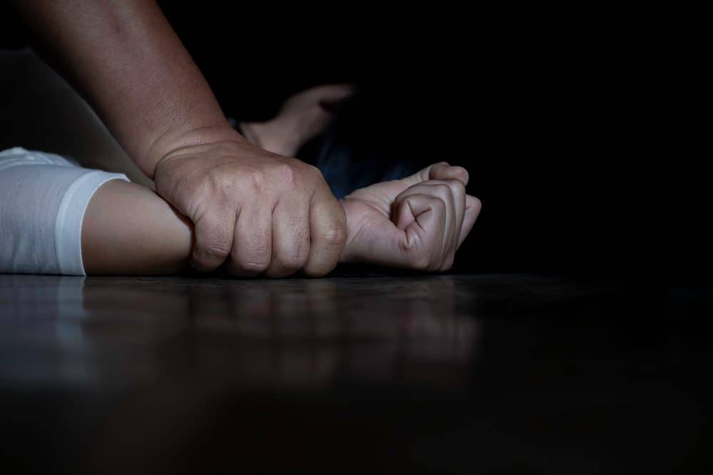 Hasta 20 años de cárcel por tener relaciones con un menor de edad 2