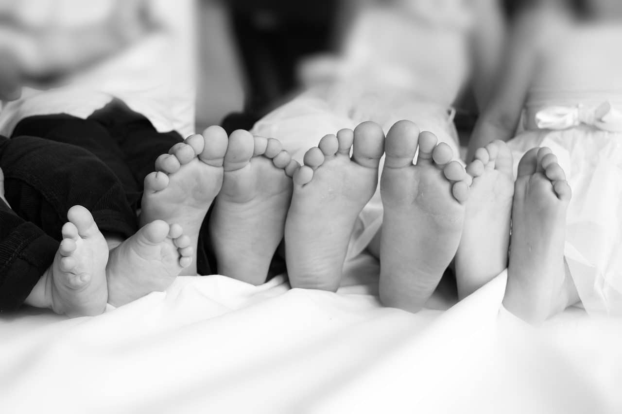 En 2016 se introdujo una política universal de dos hijos. Por último, en 2021, China permitió a los padres tener hasta tres hijos. Foto: Pixabay.