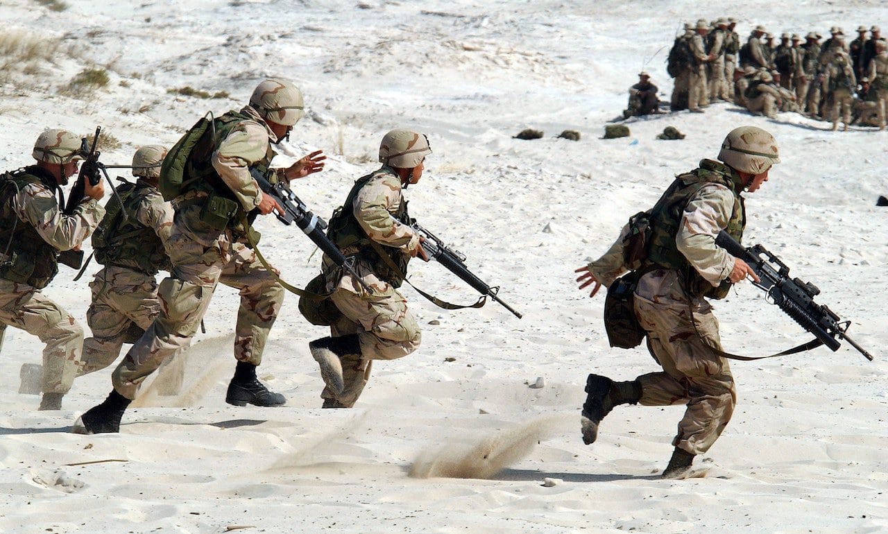 Aunque Polonia se ha embarcado en un plan impresionantemente ambicioso para ampliar y modernizar su ejército, sigue sin estar preparada para utilizarlo. Foto: Pexels.
